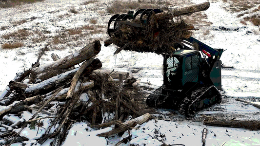 GrabTec Demolition Grapple  iClaw™ Technology for Demolition, Rock Hauling & Tree Work | GDS Series | Width 84" inches | Horsepower 50-120 HP |  Solid Bottom | For Skid Steers