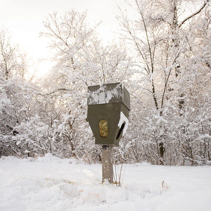 Bank Outdoors Haybank Hay Feeder | Model HB300 | Capacity 1‑Bale | Elevated Gravity Feed System | 4 Feed Ports | For Deer, Horses & Livestock