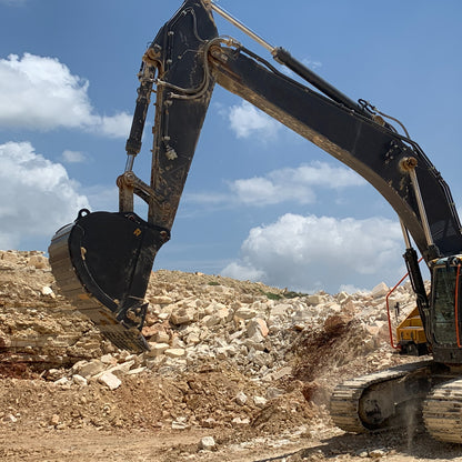 Rockland Heavy Duty, High Capacity Bucket | Bolt On & Weld In Side Cutters | Heavy-Duty Torque Tubes | For Excavators