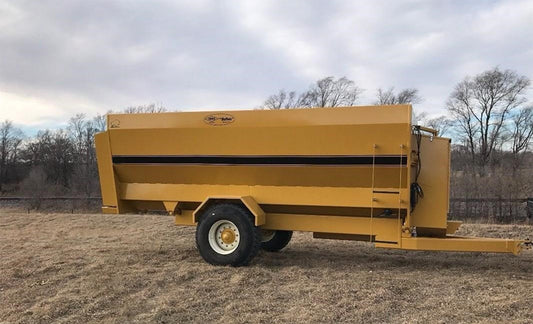 Henke Buffalo Mixer Wagon | Models 240–485 | 240–485 Cu Ft | 100–150 HP | For Tractor
