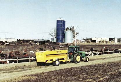 Henke Buffalo Mixer Wagon | Models 240–485 | 240–485 Cu Ft | 100–150 HP | For Tractor