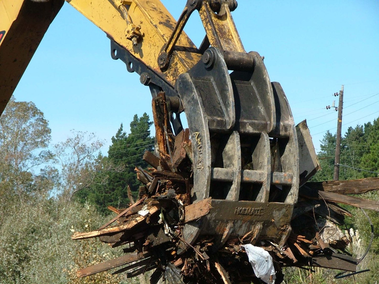 Amulet HoeMate Demolition Rake | Model Multi-Tine R-Series | Machine Size 40 Tons | For Excavators & Backhoes