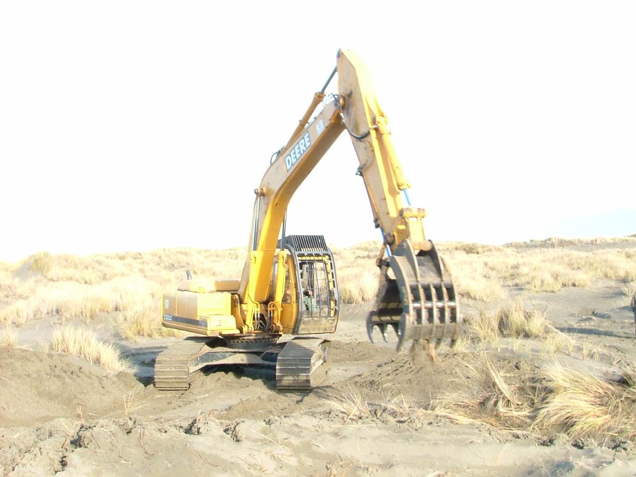 Amulet HoeMate Demolition Rake | Model Multi-Tine R-Series | Machine Size 40 Tons | For Excavators & Backhoes
