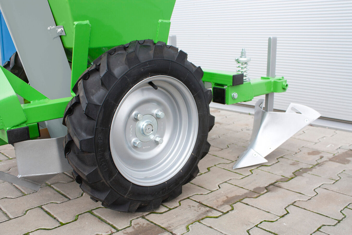Bomet 2-Row Potato Planter Gemini | Width 24.6"-29.5" | 28-43 HP | For Tractors