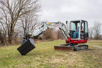 Mongo Attachments Hydraulic Tilt Buckets | Models MTGB900, MTGB1100, MTGB900D8, MTGB1250, MTGB1500-55 & MTGB1400X | Width 36