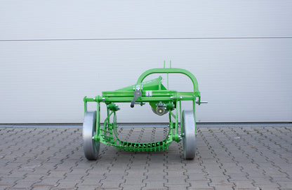 Bomet Ursa 1-Row Vibrating Potato Digger | Working Width 19" | 10 HP | Offset Hitch | For Tractors