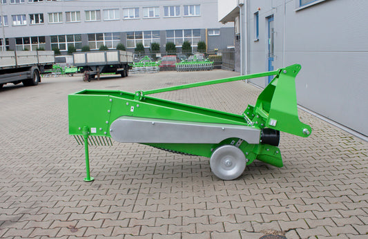 Bomet Upus 1-Row Conveyor Potato Digger | Width 22" | 25 HP | For Tractors
