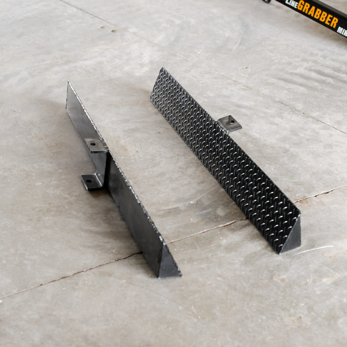 ProLine Pinchers Tree Fork | Attaches To All ProLine Grabber Models | Rootball Capacity 14"–54" | Hydraulic Flow Range 15–25 GPM | For Skid Steers