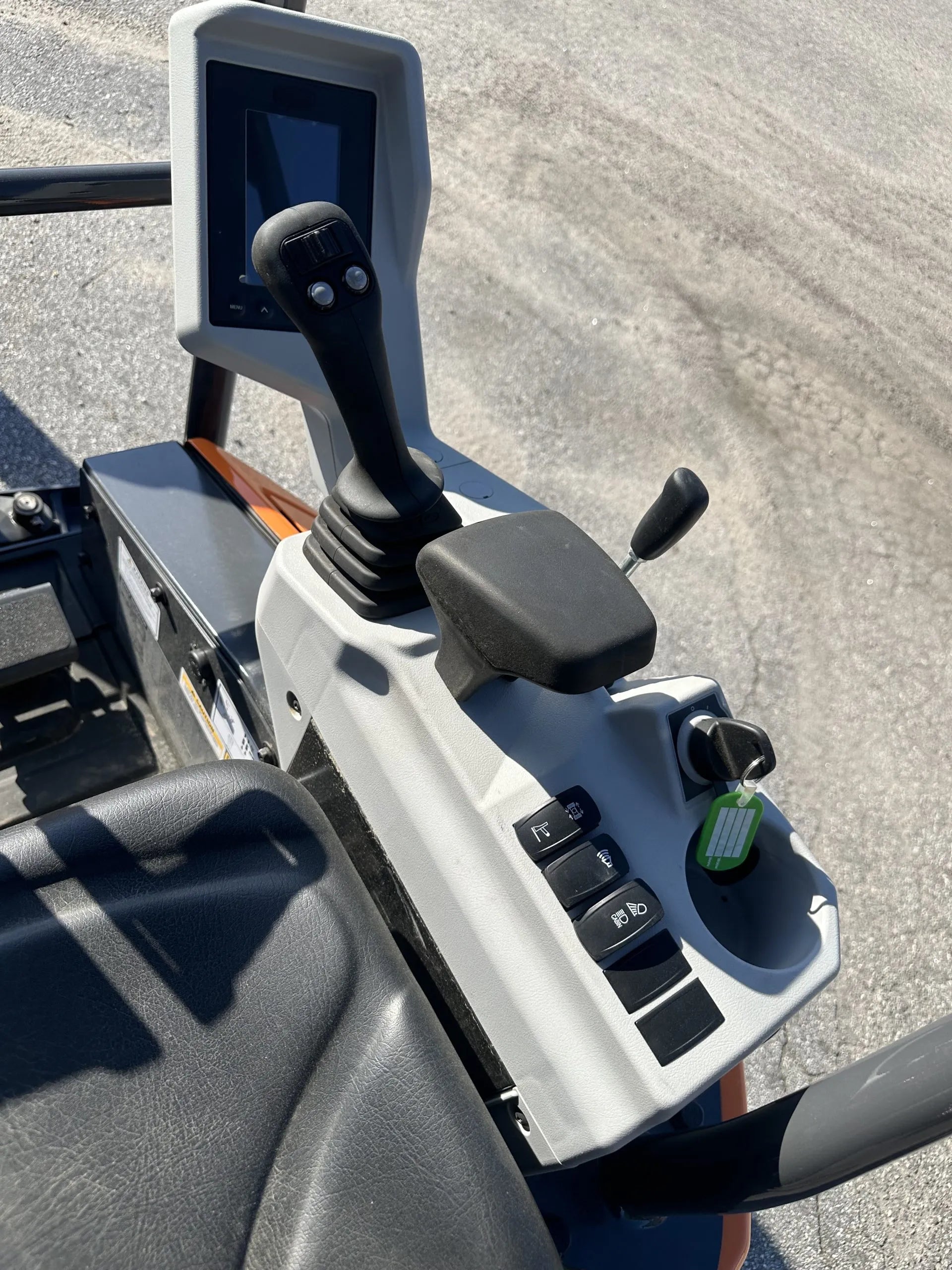 Develon | Mini Excavator | DX17Z-7 | 18″ Bucket | 61