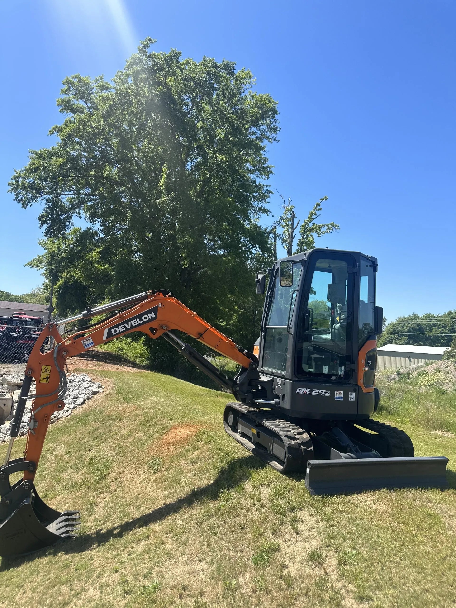 Develon | DX27Z-7 | Mini Excavator | 24