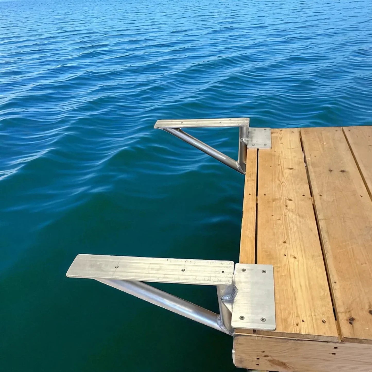 RIO MARINE CUSTOMS Dock Box Mounting Brackets | Model DBBK Series | 17” & 22” Depth | TIG-Welded Marine Aluminum | Universal Dock & Seawall