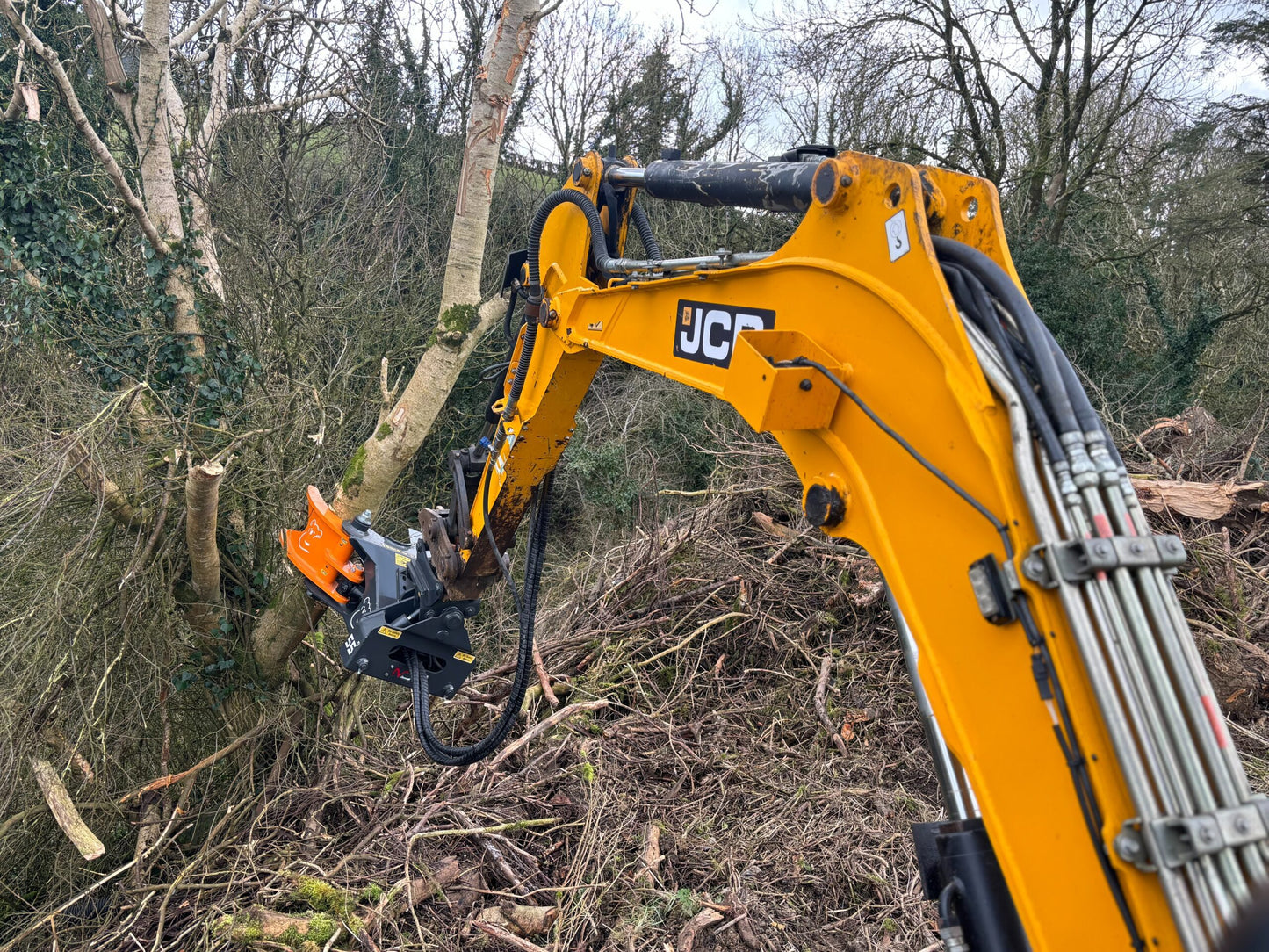 MDE Machinery | Tree Shear With Buncher | Model Koala 150T To Koala 550T | Cutting Capacity 6" To 21.5" Inches | Machine Size 1.5-40 Ton | For Excavator