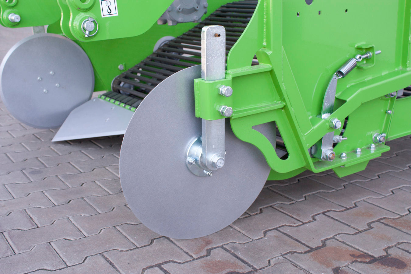 Bomet Upus 2-Row Conveyor Potato Digger | 57" Width | 50 HP | For Tractors