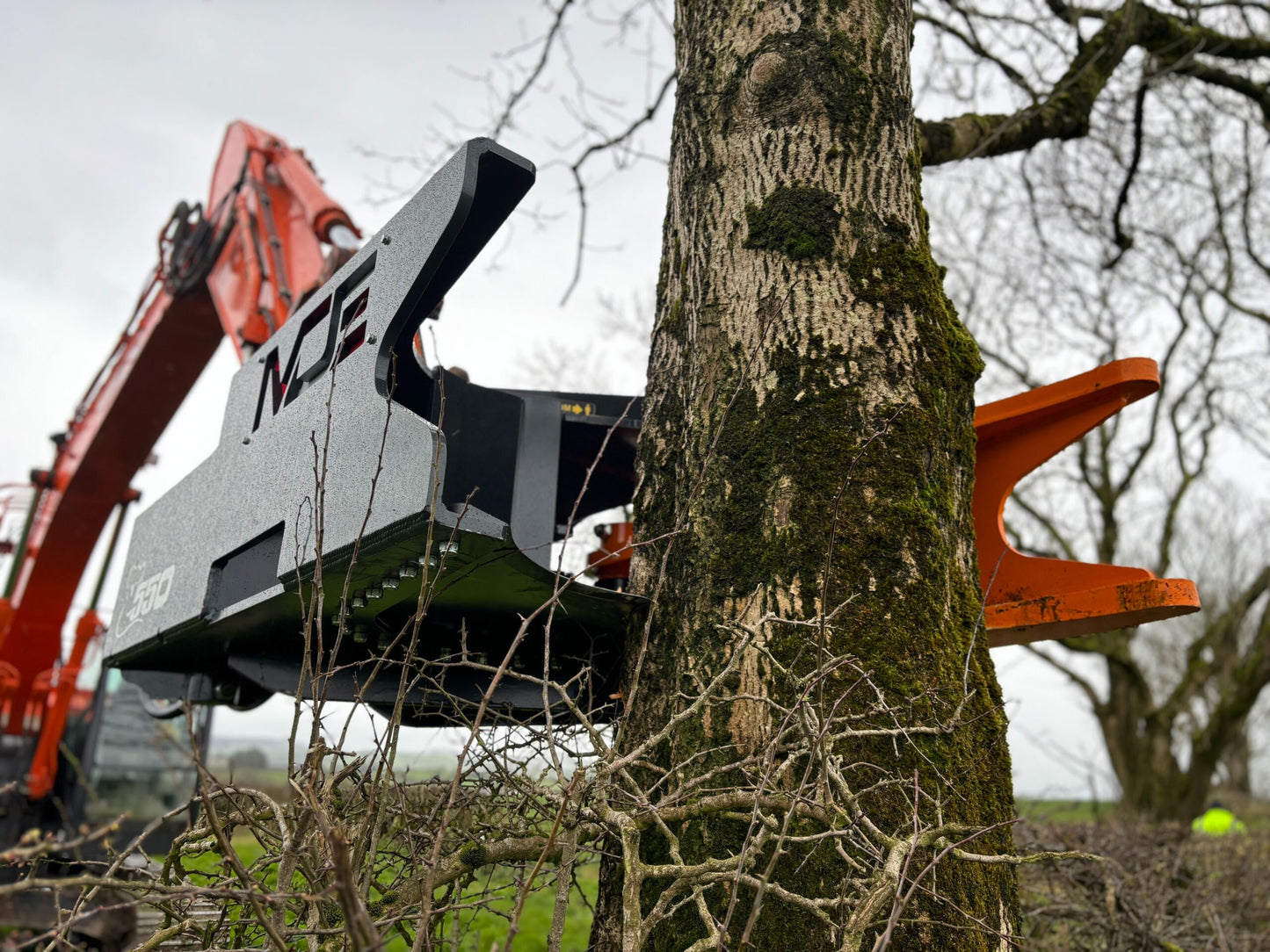 MDE Machinery | Tree Shear With Buncher | Model Koala 150T To Koala 550T | Cutting Capacity 6" To 21.5" Inches | Machine Size 1.5-40 Ton | For Excavator