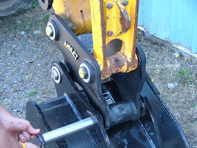 Amulet Mini Hitch Mechanical Coupler | Model MH Series | Machine Size 1-10 Ton | For Excavators