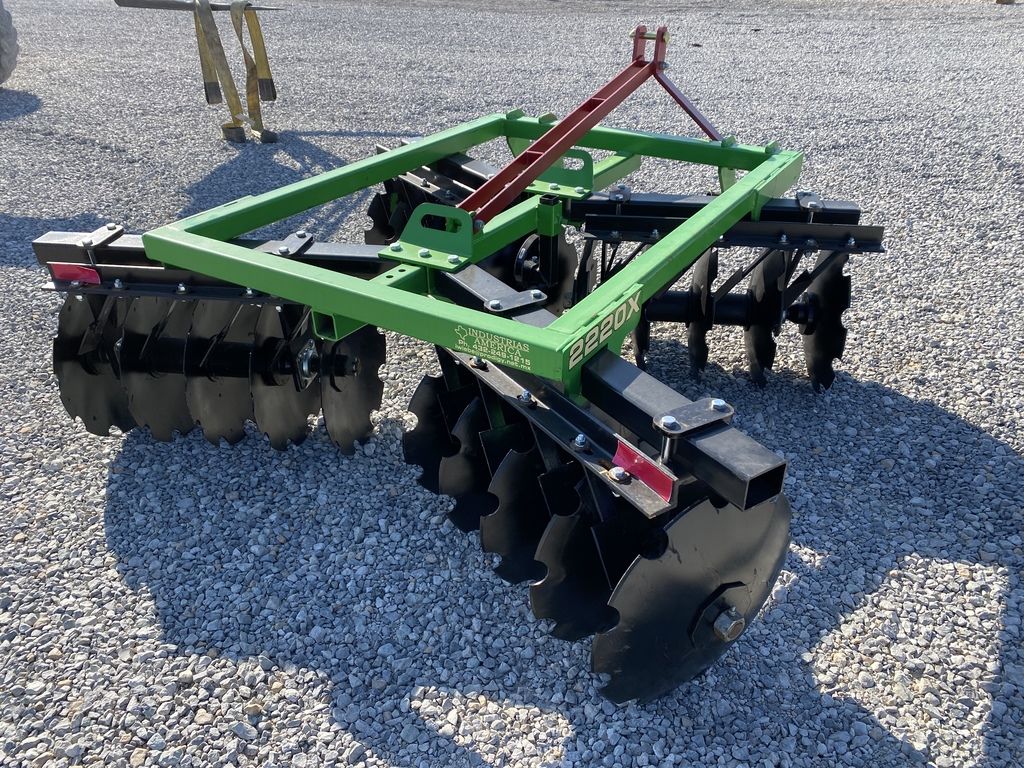 Industrias America 3-Point Finish Disc | Model 2220X | Cutting Width 7' | Horsepower 45 HP | For Tractors