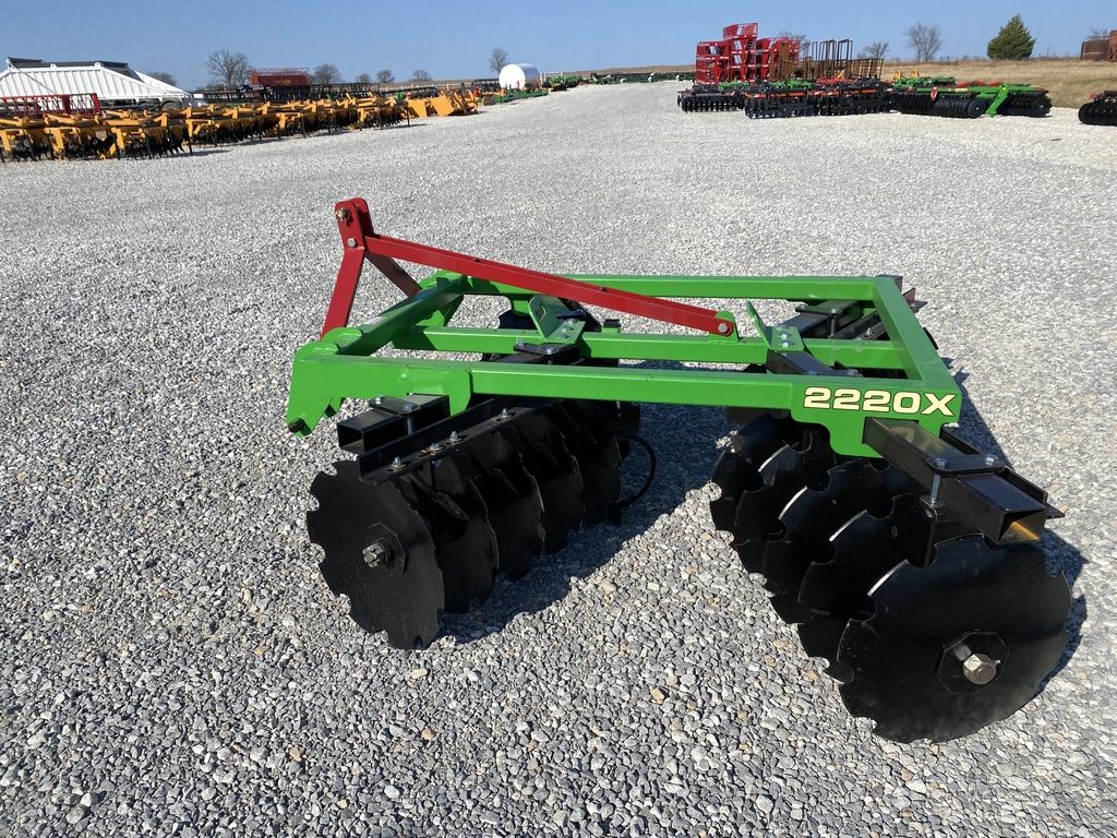 Industrias America 3-Point Finish Disc | Model 2220X | Cutting Width 7' | Horsepower 45 HP | For Tractors