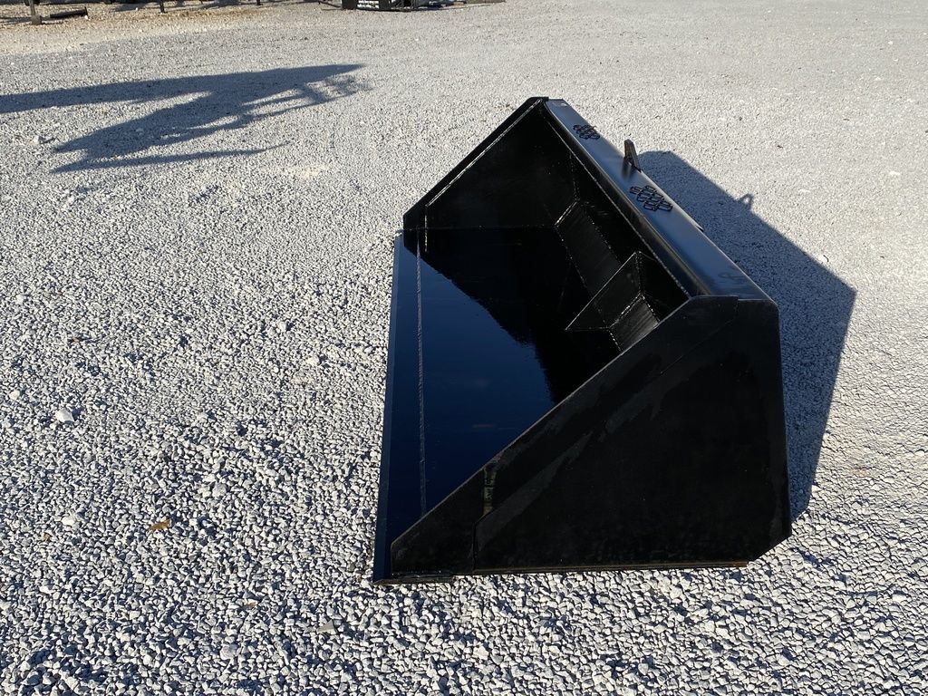 Industrias America Bucket | Width 96" | Height 21.5" | Hydraulic Flow Range 15 To 25 GPM | For Skid Steers