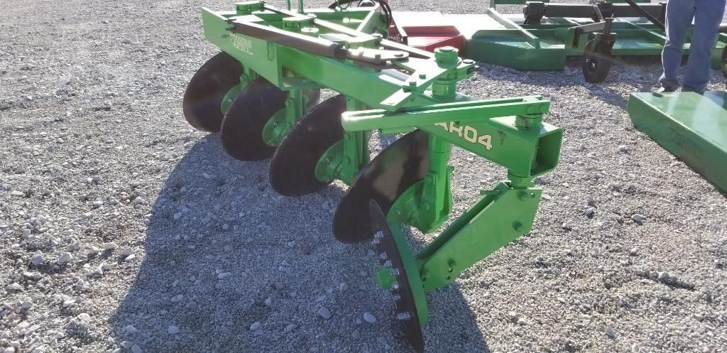 Industrias America | Disc Plow | AR04 | 4-Disc | Heavy-Duty Tillage | 15-20 HP/Disc | For Tractor