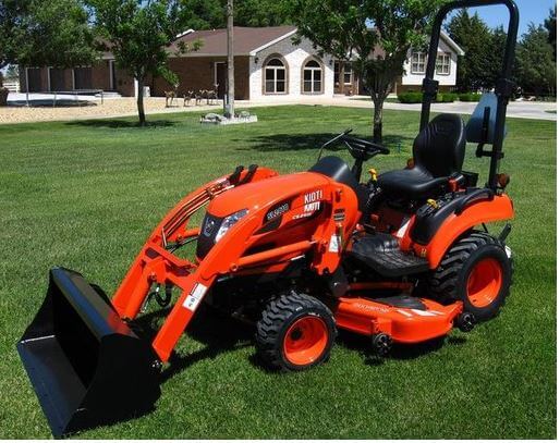 Kioti CS2220 Sub-Compact Tractor With Loader & Mid-Mount Mower | 21HP Gross Power | Hydrostatic Transmission, Ergonomic Controls