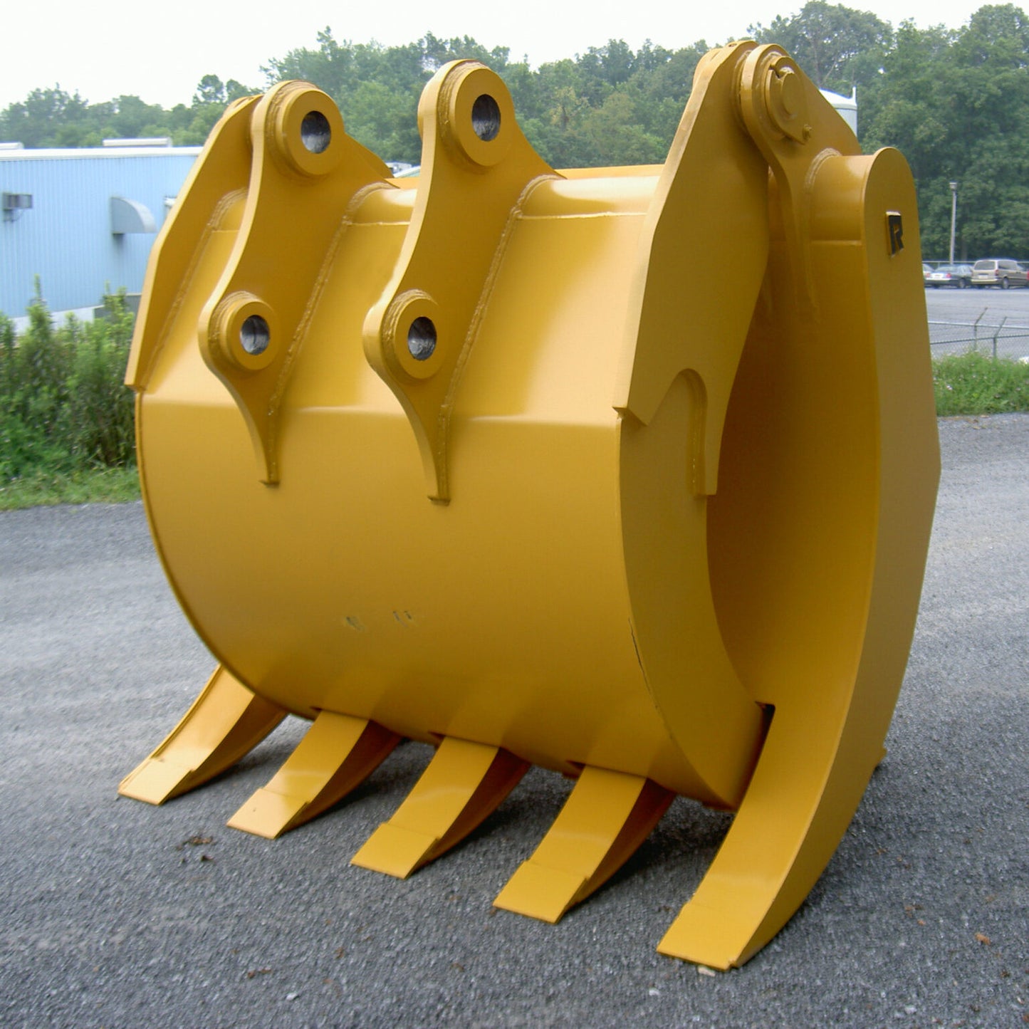 Rockland L-45 Light Material Grapple | Abrasion-Resistant Wear Plates | Four-Tine Top and Five-Tine Bottom Clamp | For Excavators