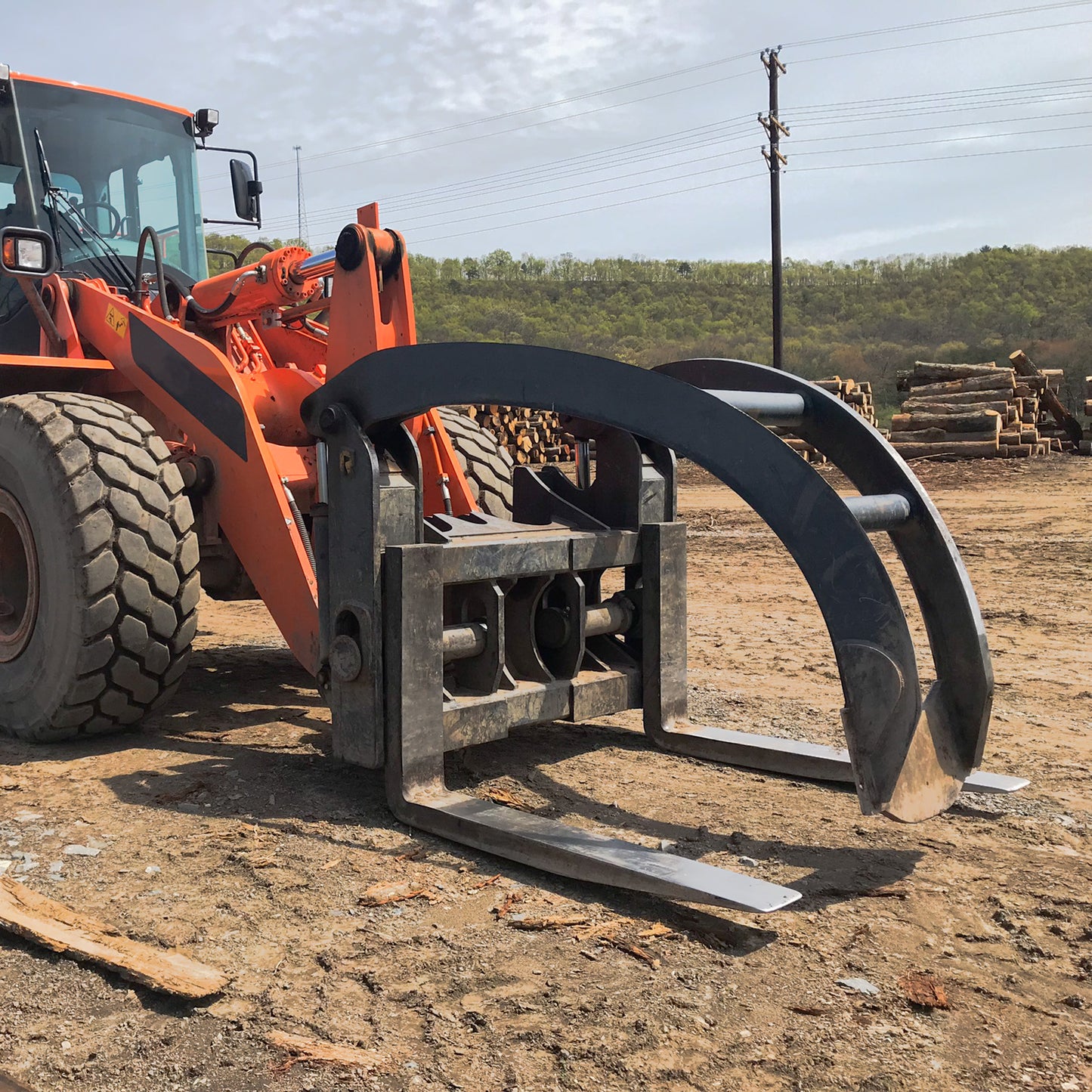 Rockland 90" Width LF Log Forks and Grapple with Adjustable Floating Tines for Loaders