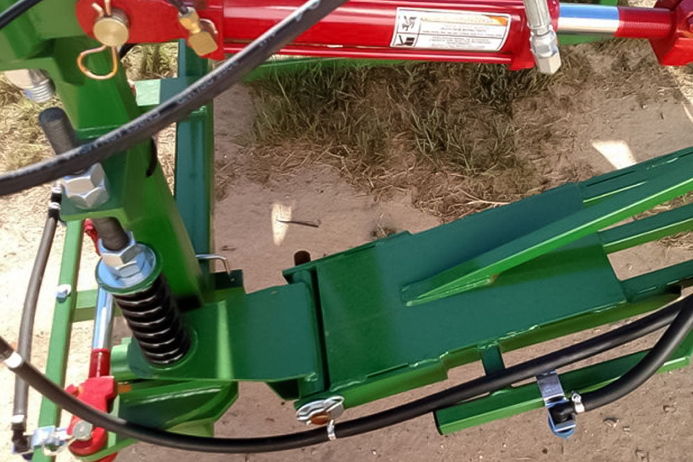 LMC AG 100" SERIES BOOM / BOOMLESS 3 POINT HITCH SPRAYER FOR TRACTOR