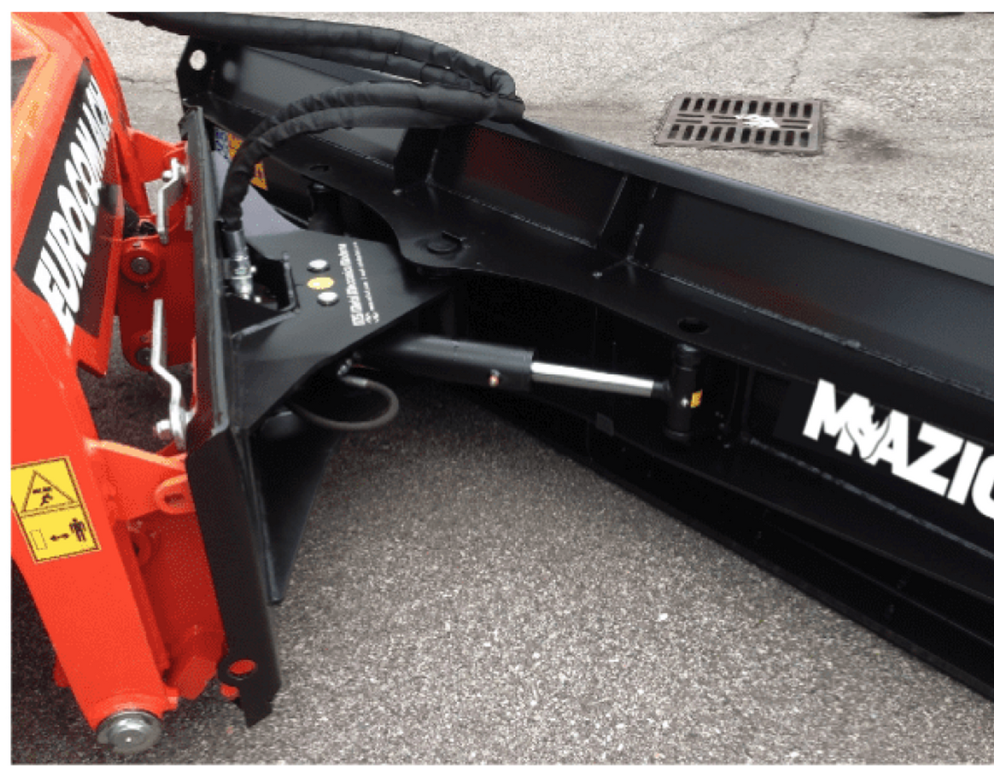 Mazio Dozer Blade Tilt | Width 1500 to 2700 mm | Working Width 1299 to 2330 mm | Hydraulic Angling ± 30° | For Skid Steer Loaders