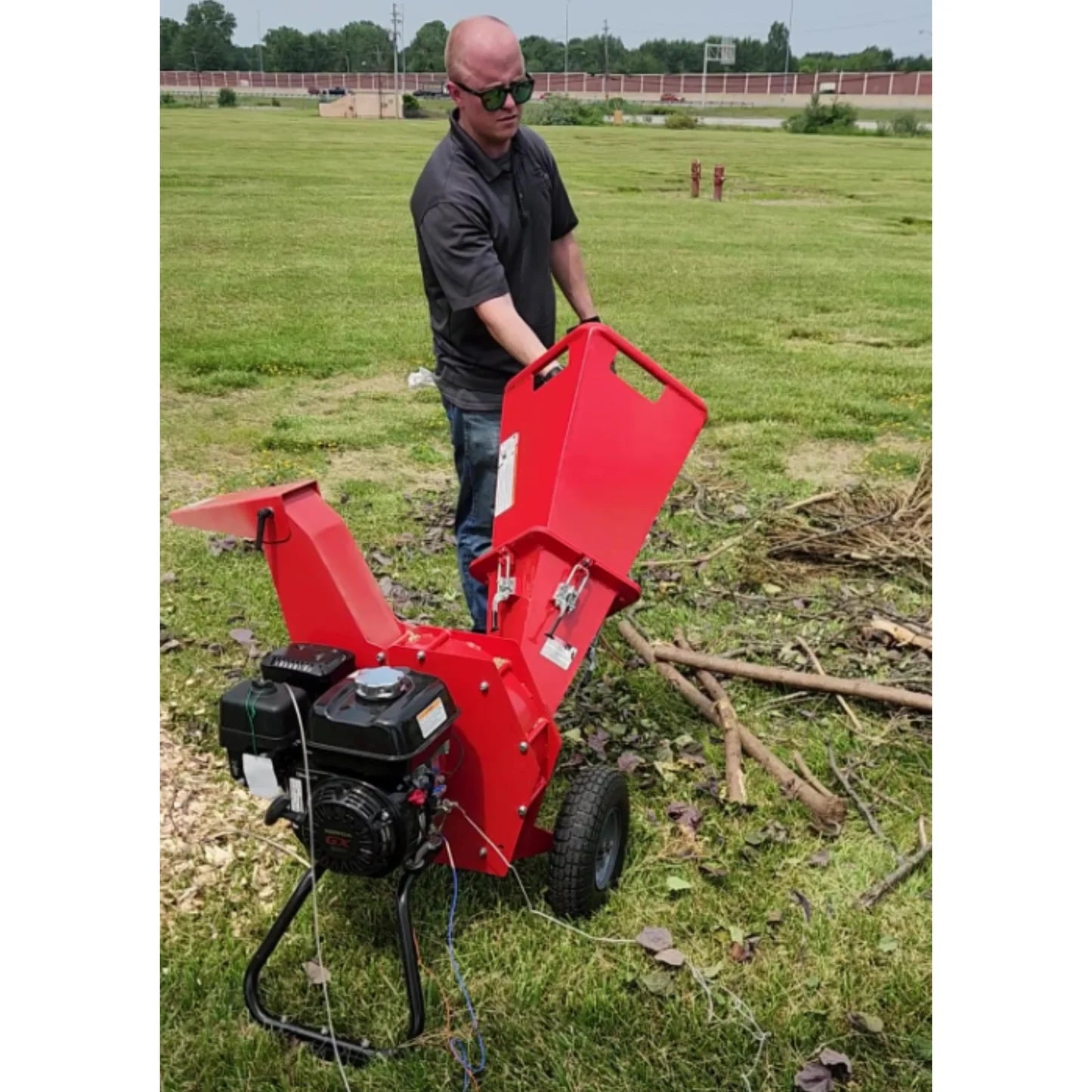 Lumber Jack 3" Chipper Shredder | Model YTL-171-664 | Width 46.2" | Engine 6.5 HP