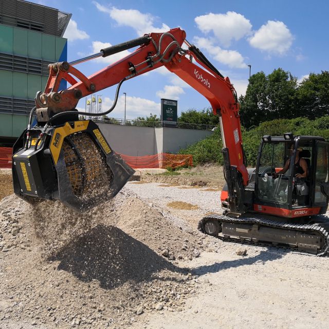 MB Crushers MB-S10 S4 Screening Bucket For Excavator And Backhoe Loader