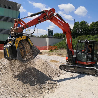 MB Crushers Screening Bucket | Model MB-S10 S4 | Width 67" | Machine Size 15-25 Tons | For Excavators & Backhoe Loaders