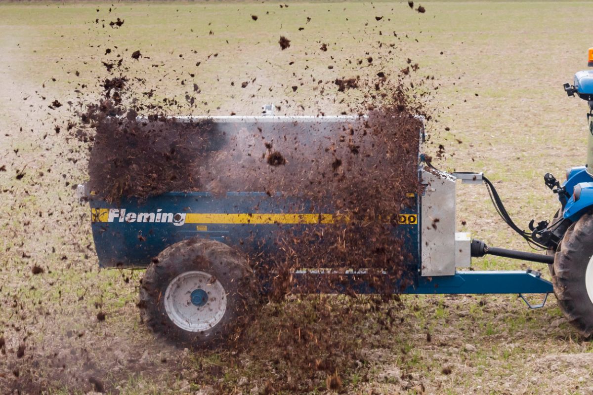 Fleming Muck Spreader | Model MS700 | Width 81" | 60-100 HP | For Tractor & Loaders