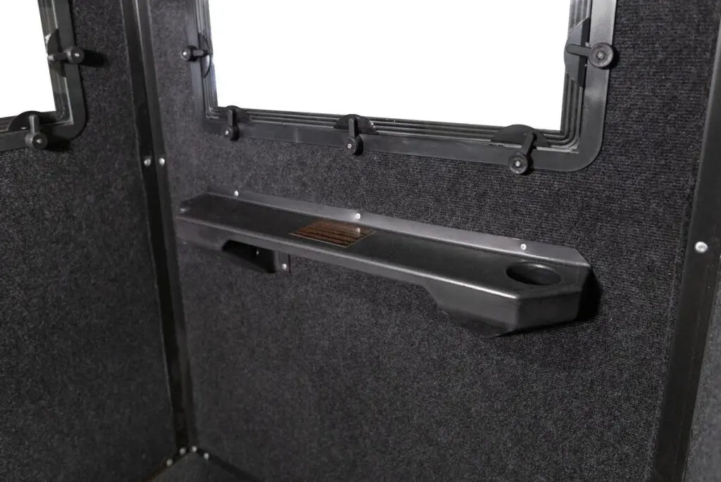 Global Equipment Muddy Gunner Steel Box Blind | Therma‑Tek | 4′ × 4′ × 7′ | For Hunting