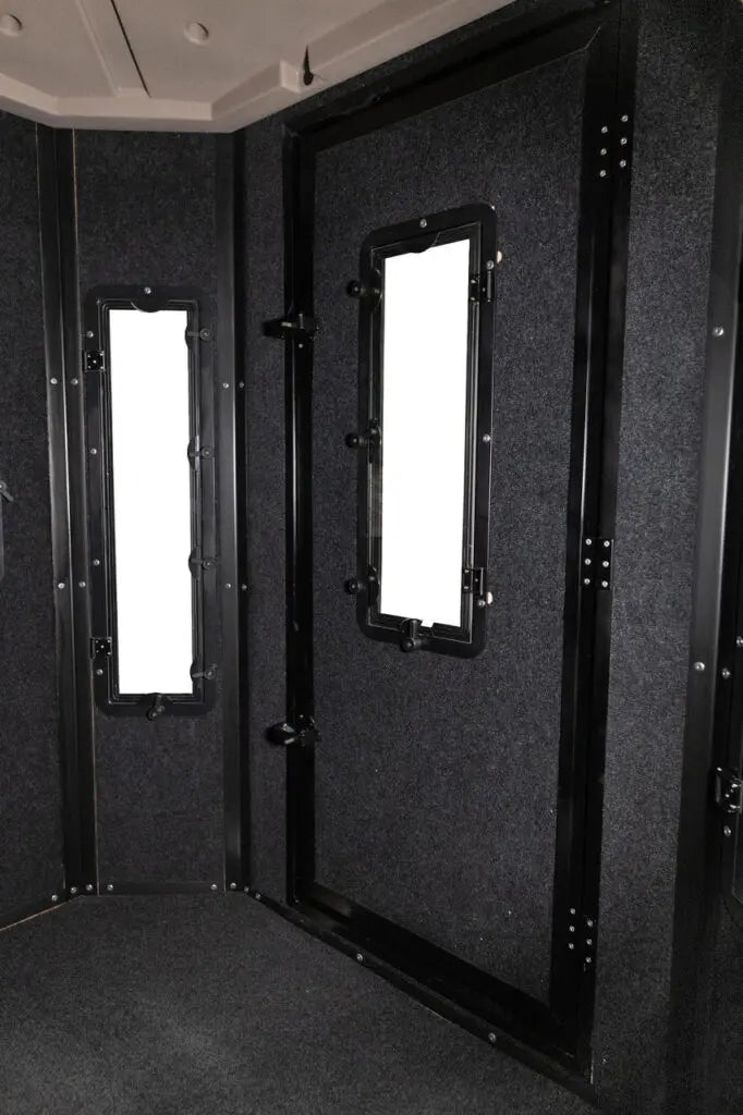 Global Equipment Muddy Bull Steel Box Blind | Therma‑Tek | 6′ × 6′ × 6.5′ | For Hunting