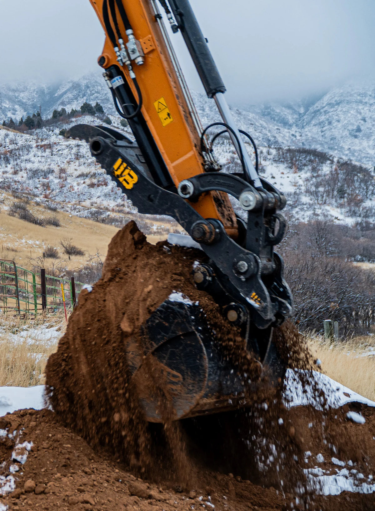 Werk-Brau Main Pin Mount Thumb | Excavator Thumb | 120° Rotation | 1–47.6 Tons | For Excavator