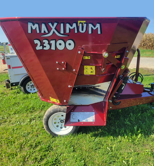 Maximum Machine Vertical Mixer 23100 Series | Feed Mixer Wagon | 21-HP