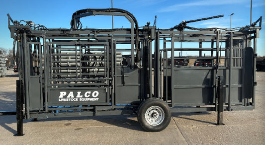 Palco HSP12 & 8' Manual Alley | Steel Floor | Hydraulic Chute & Gates | For Cattle Operations & Ranch Facilities