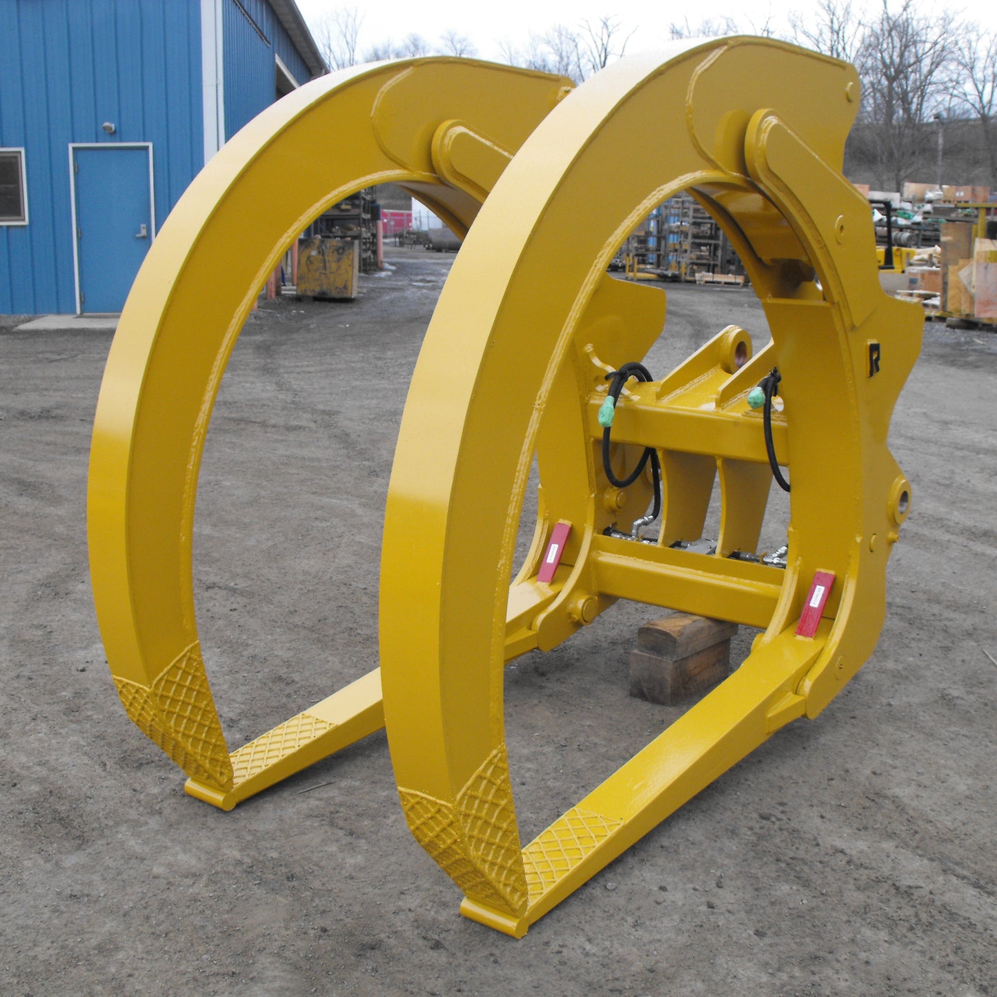 Rockland Dual & Wide Clamp Peeler Grapple | Width 50" & 52" inches | Tine Length 60" & 72" inches | For Loader