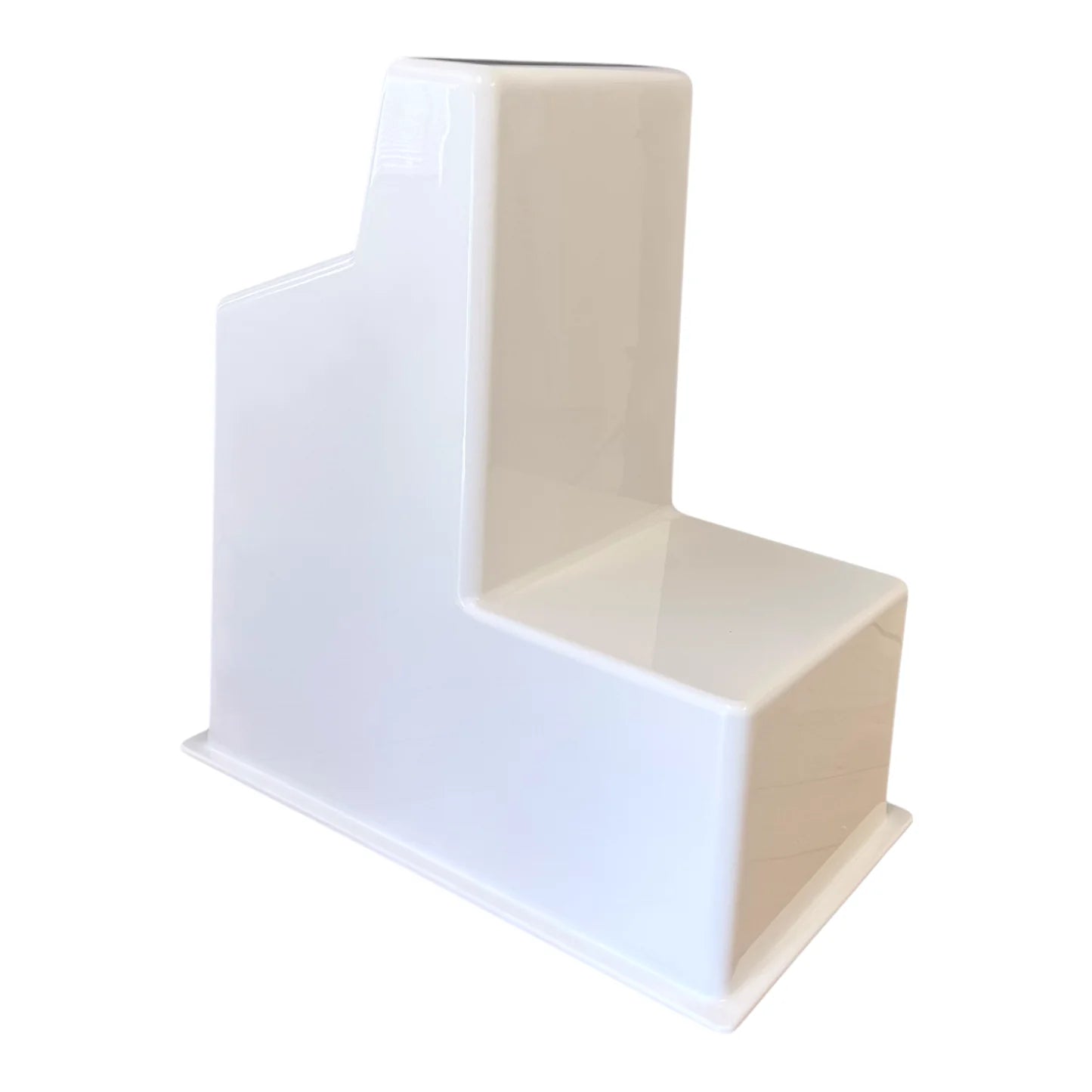 RIO MARINE CUSTOMS Fiberglass Boat Console with Seat | Model CMCC03.5 | 24" W x 48" H x 53" D | For 18–22 ft Center Console Boats