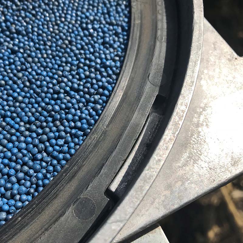 RRV Canola Disk Knock-Out Wheel Assembly & Wear Strip | 12-Notch Design | 0.5" Polycarbonate | For John Deere CCS Mini-Hopper