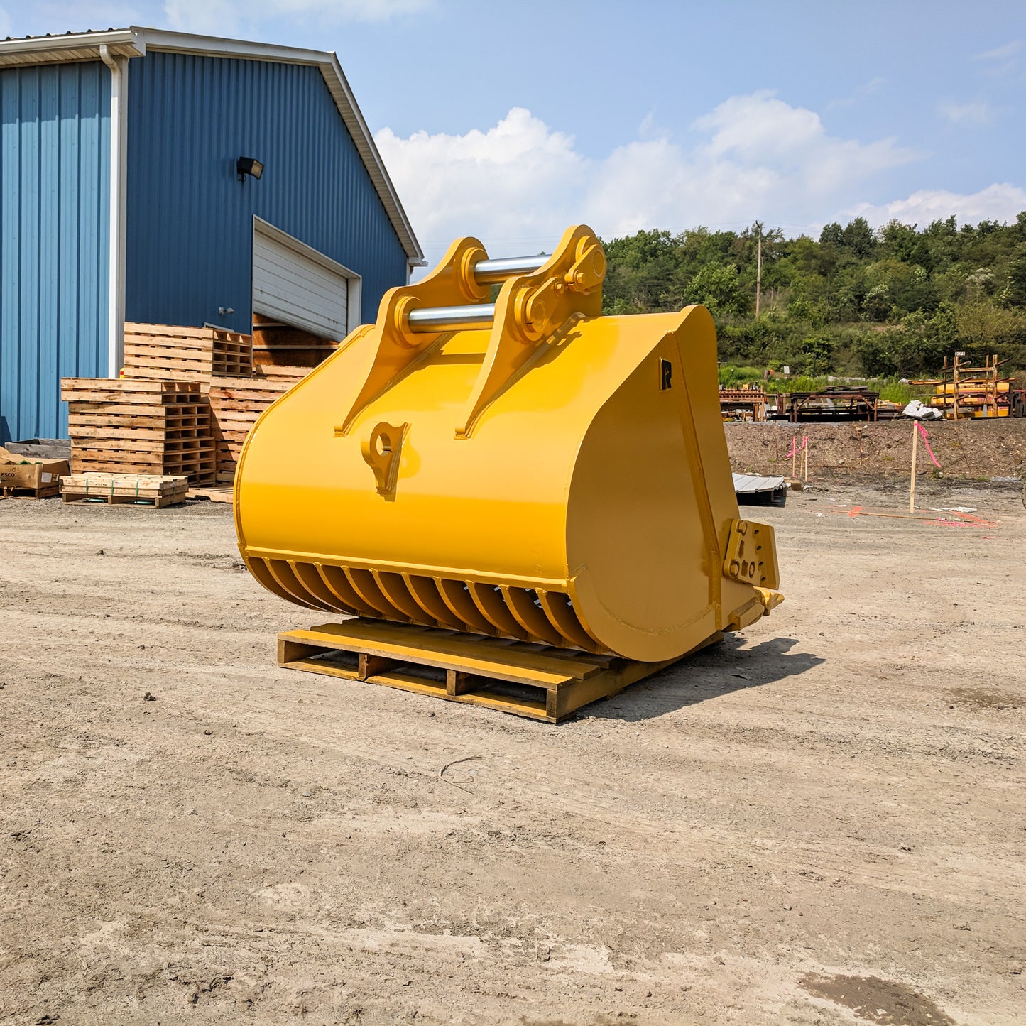 Rockland Rock Tine Bucket with Bolt-On Side Cutter for Excavator