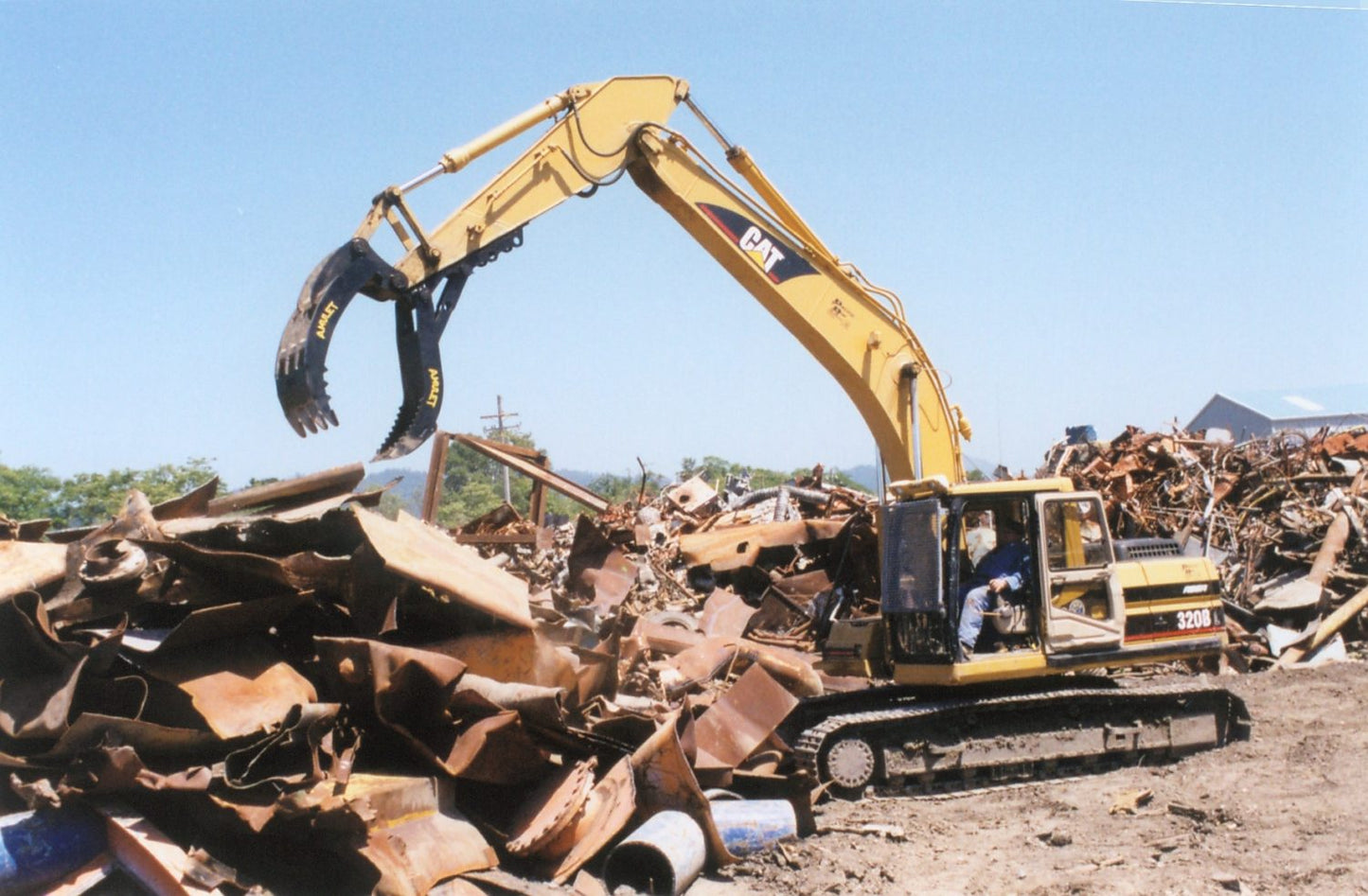 Amulet B.R.U.T Rigid Thumb Attachments | Model Nitro Series | Machine Size 3-50 Tons | For Excavators
