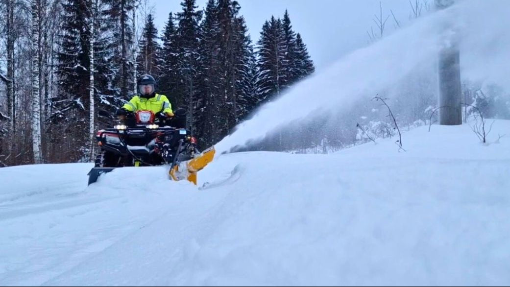Rammy Thrower Plow ATV (Plow + Snow Thrower Combo) | Working Width 46" | Snow Throwing Distance 49' | Tank Volume 3.0L | Horsepower 9.5 HP | For ATVs