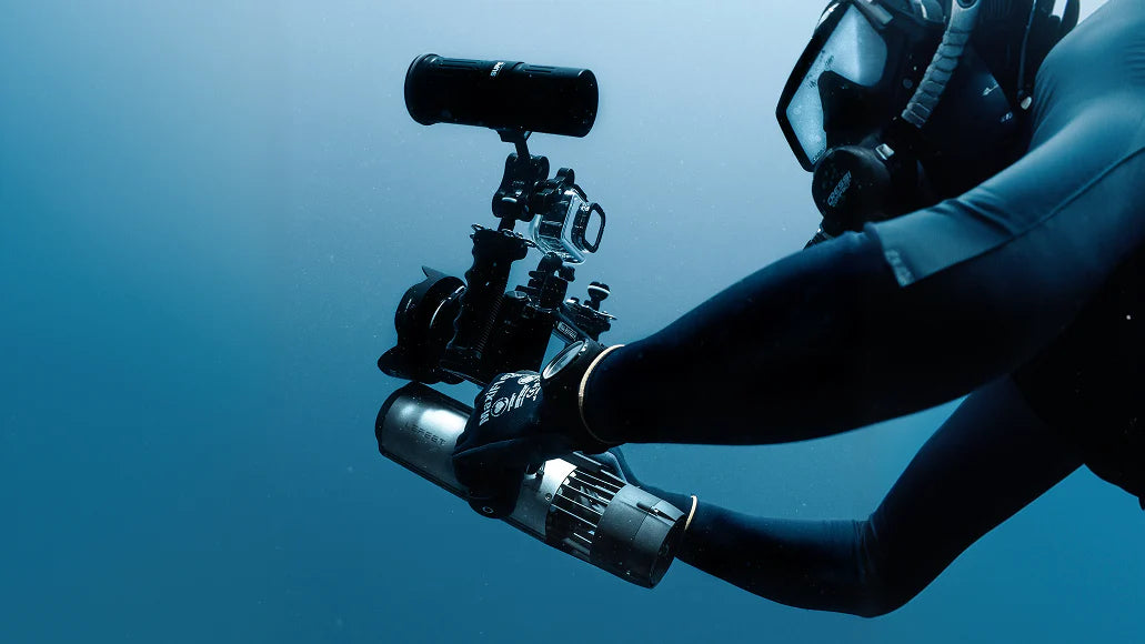 Lefeet Underwater Scooter | Model P1 Standard & P1 XR | Length 9.72"–15.79" | Width 12.40" | Height 5.12" | 9 & 13 kgf Thrust | 60m Depth | 60–90 Min Runtime | For Scuba, Freediving & SUP