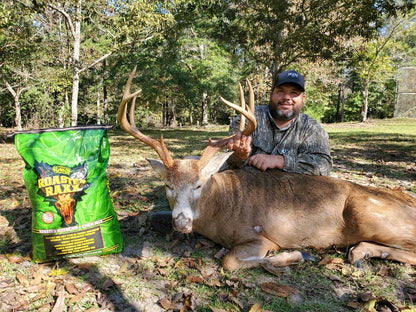 4S Advanced Wildlife Solutions Roasted Raxx | Premium Deer Feed Mix | High-Protein Soybean & Corn | For All Feeders
