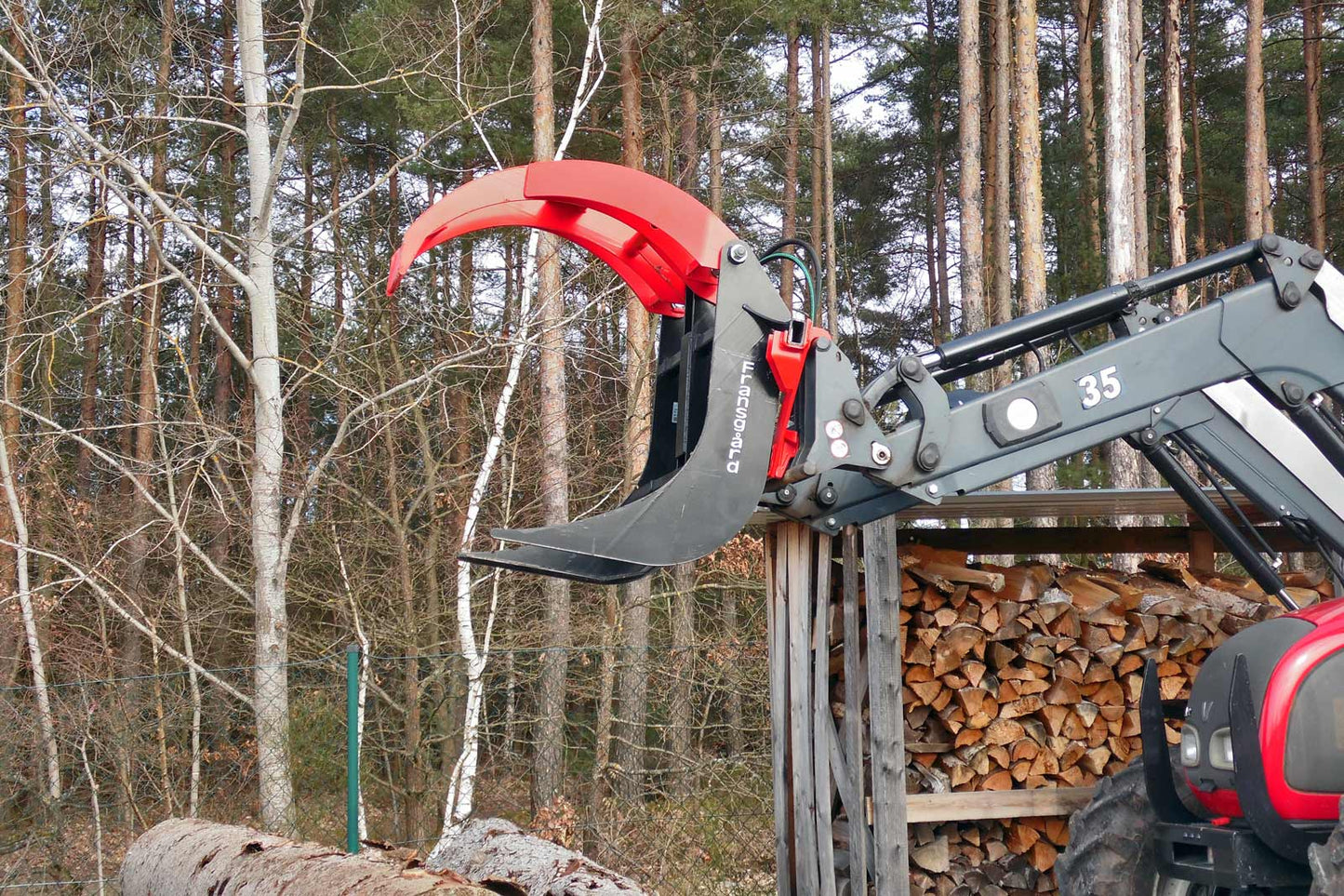 Fransgard Forestry Grapple | Model SK-950 & SK-1400 | Grapple Opening 44" & 57" | 25-60 HP | 5-15 GPM | For Skid Steers & Tractors
