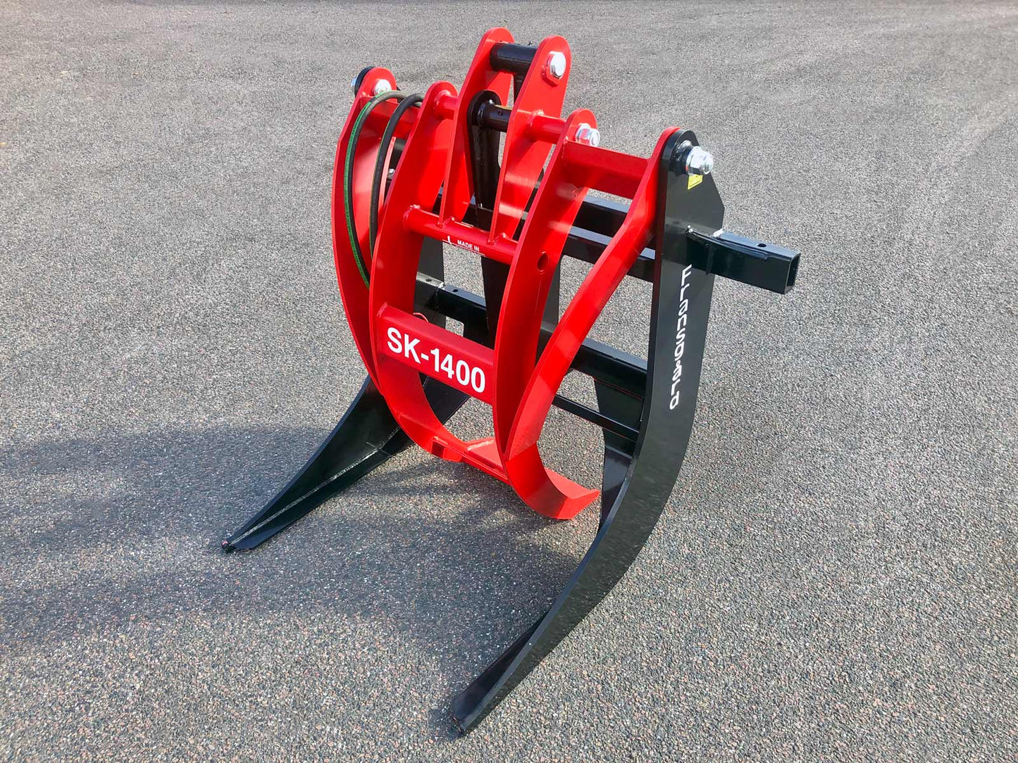 Fransgard Forestry Grapple | Model SK-950 & SK-1400 | Grapple Opening 44" & 57" | 25-60 HP | 5-15 GPM | For Skid Steers & Tractors