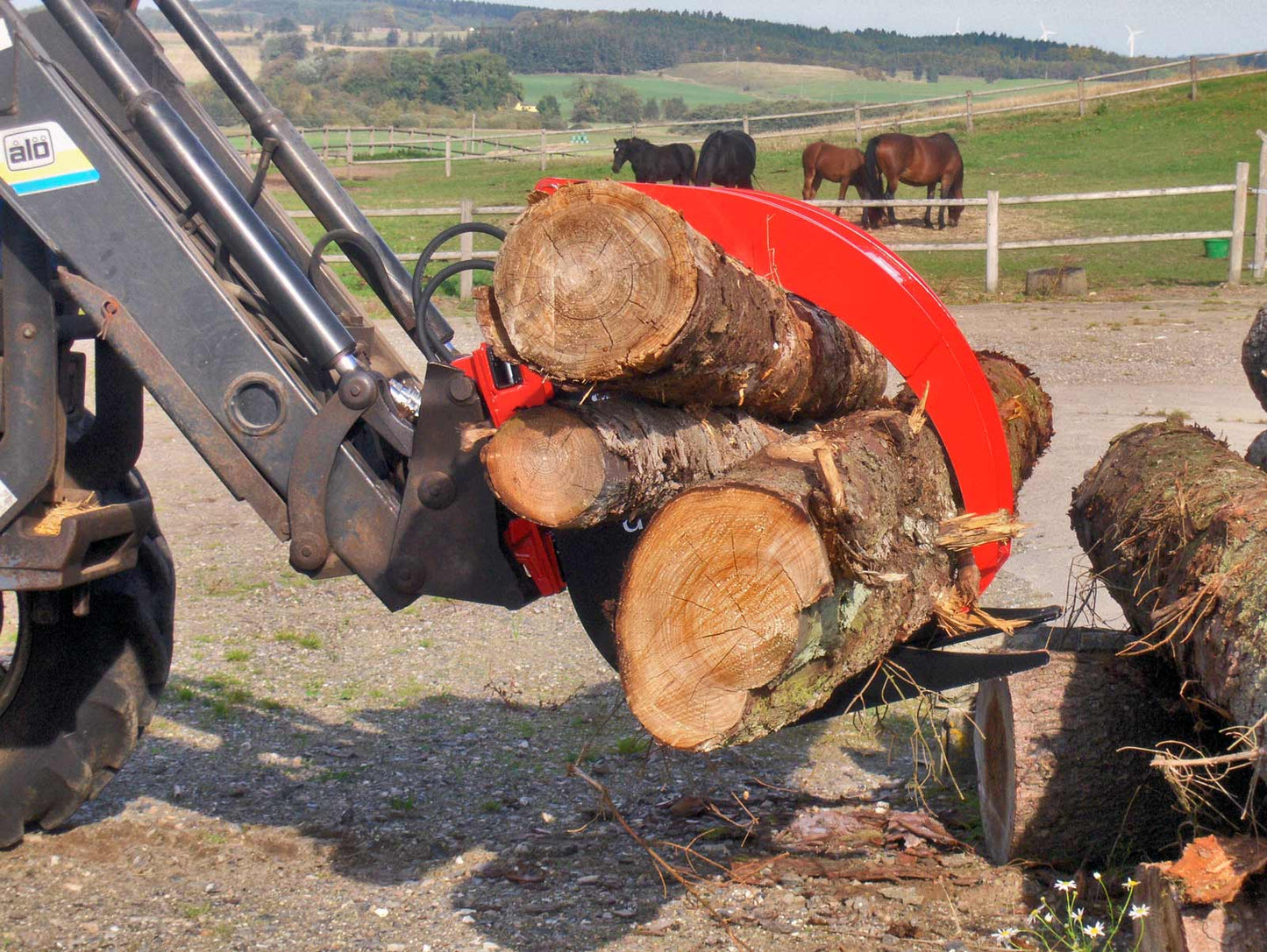 Fransgard Forestry Grapple | Model SK-950 & SK-1400 | Grapple Opening 44" & 57" | 25-60 HP | 5-15 GPM | For Skid Steers & Tractors