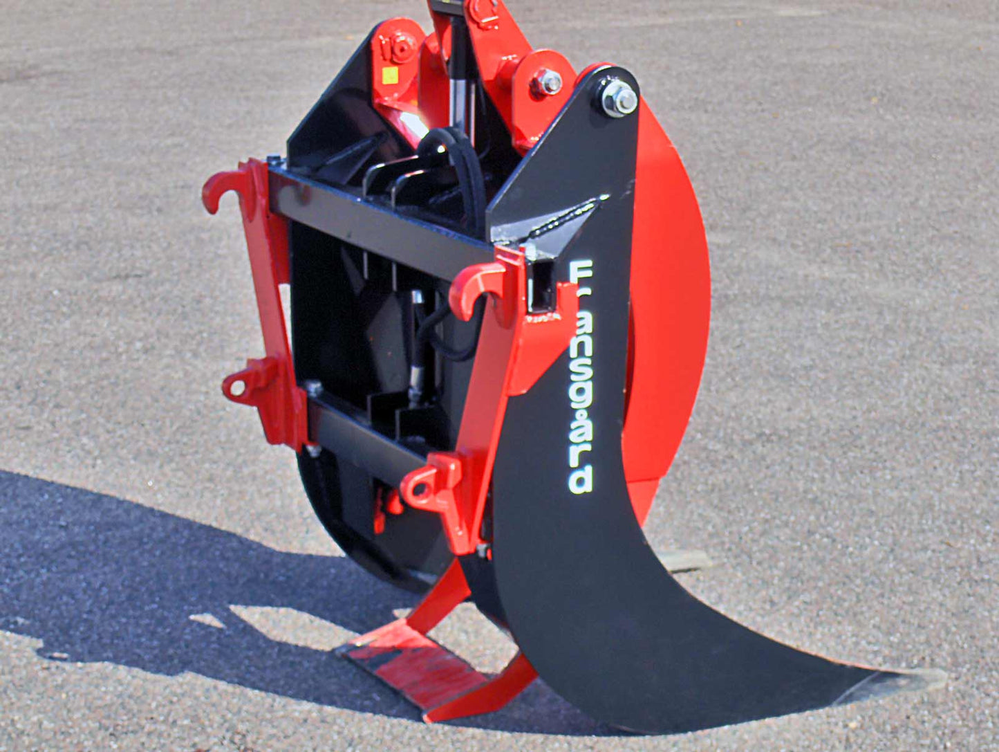 Fransgard Forestry Grapple | Model SK-950 & SK-1400 | Grapple Opening 44" & 57" | 25-60 HP | 5-15 GPM | For Skid Steers & Tractors