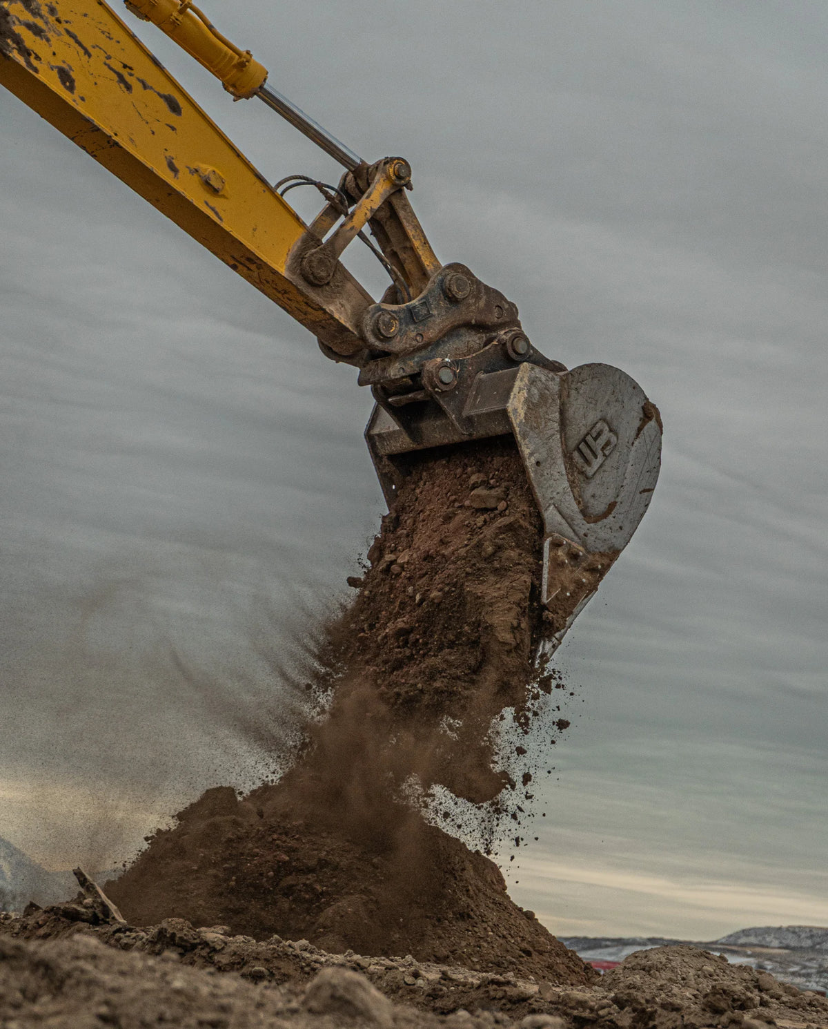 Werk-Brau Heavy Duty Bucket | Width 24"–60" | 25–70 Tons | For Excavator